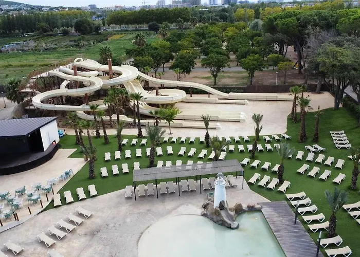 El Delfin - 4*